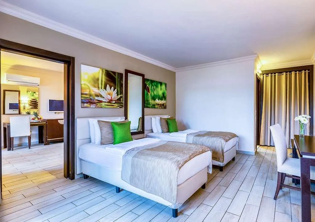 Marmaris Bay Ξενοδοχείο 0*,